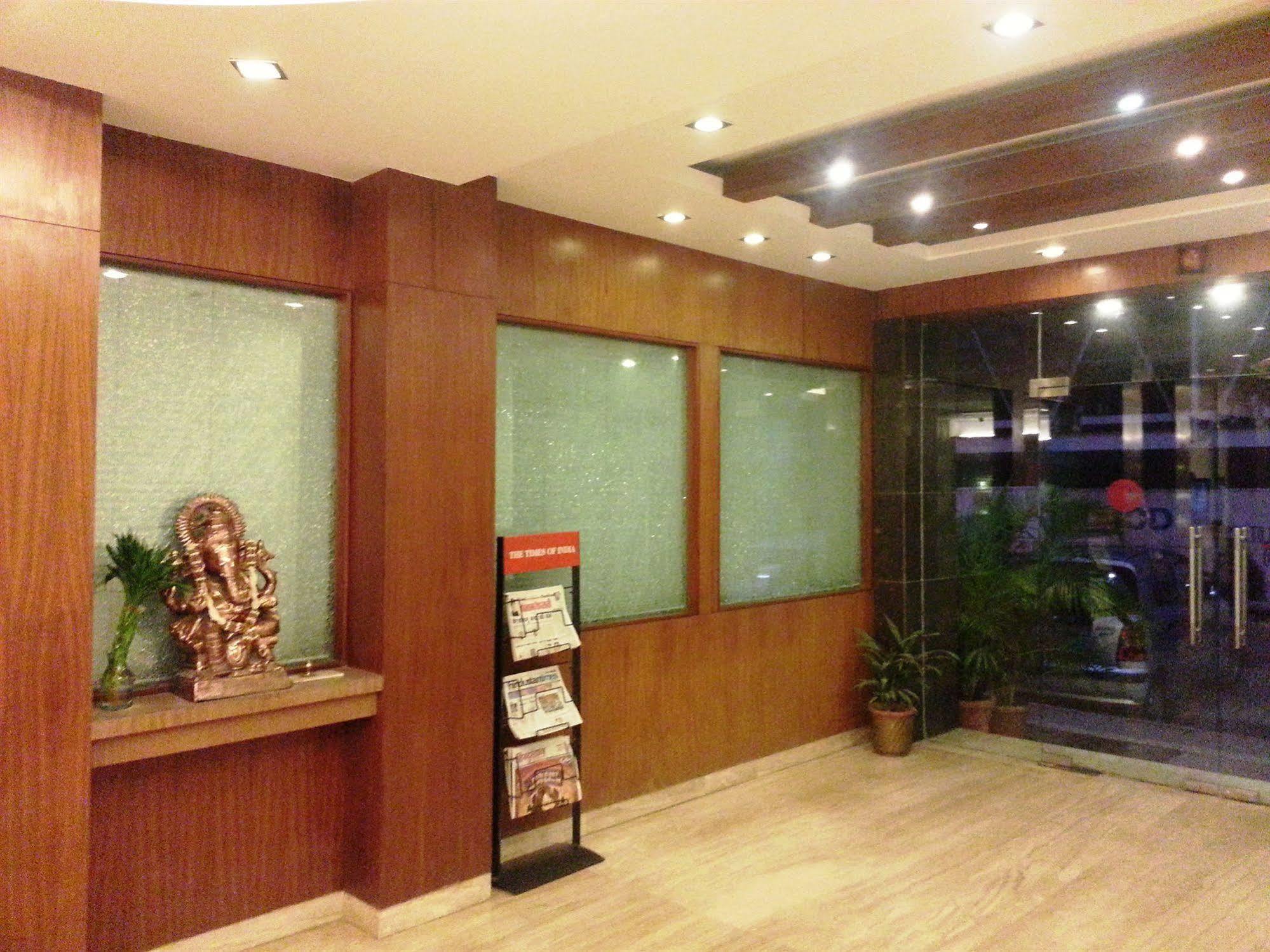 Hotel Citi International Делі Екстер'єр фото