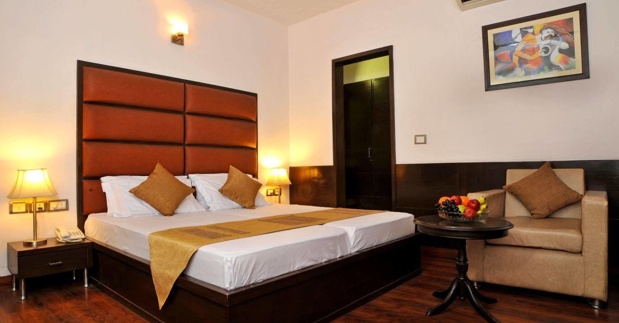 Hotel Citi International Делі Екстер'єр фото